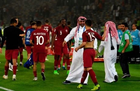 قطر تختتم الدور الأول من كأس أمم آسيا بفوز مثير على السعودية